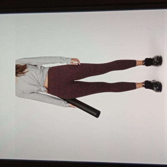 Lululemon Bundle Of Two Leggings Outdoor Gym Running Womens 4(fair) - Picture 9 of 12